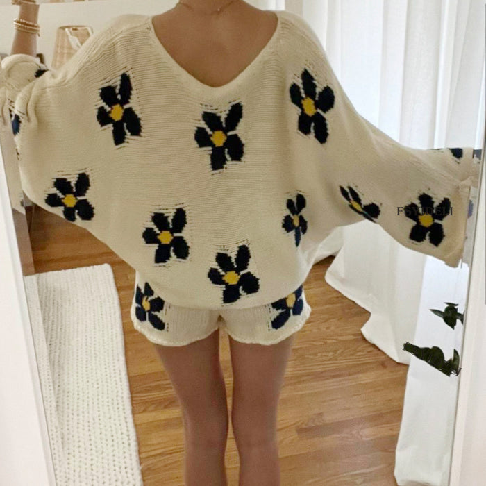 Women Clothing Floral Print Long Sleeved Woolen Shorts Home Wear Two Piece