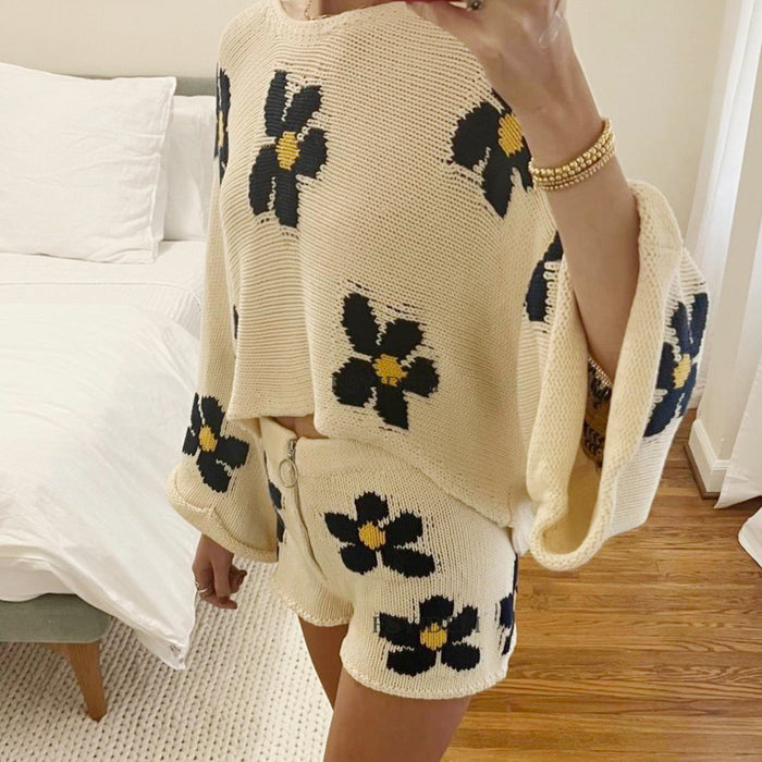 Women Clothing Floral Print Long Sleeved Woolen Shorts Home Wear Two Piece