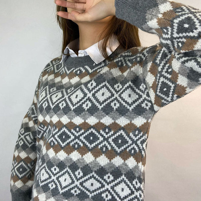 Retro Loose Long Sleeved Knitted Sweater Autumn Winter Rhombus Color Matching Shirt